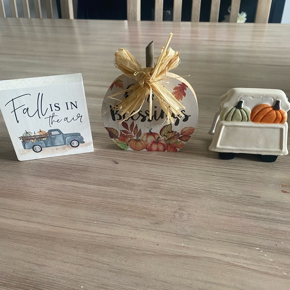 Fall Decor Set with Pumpkin and Truck